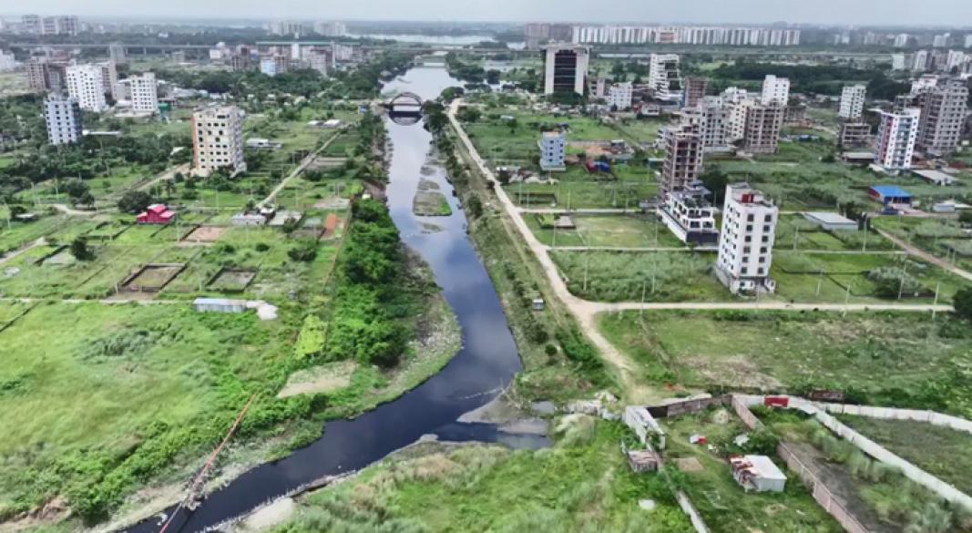 ৯ মাসেই বদলে গেছে দিয়াবাড়ি লেক, দুই পাশে বনায়নের পরিকল্পনা